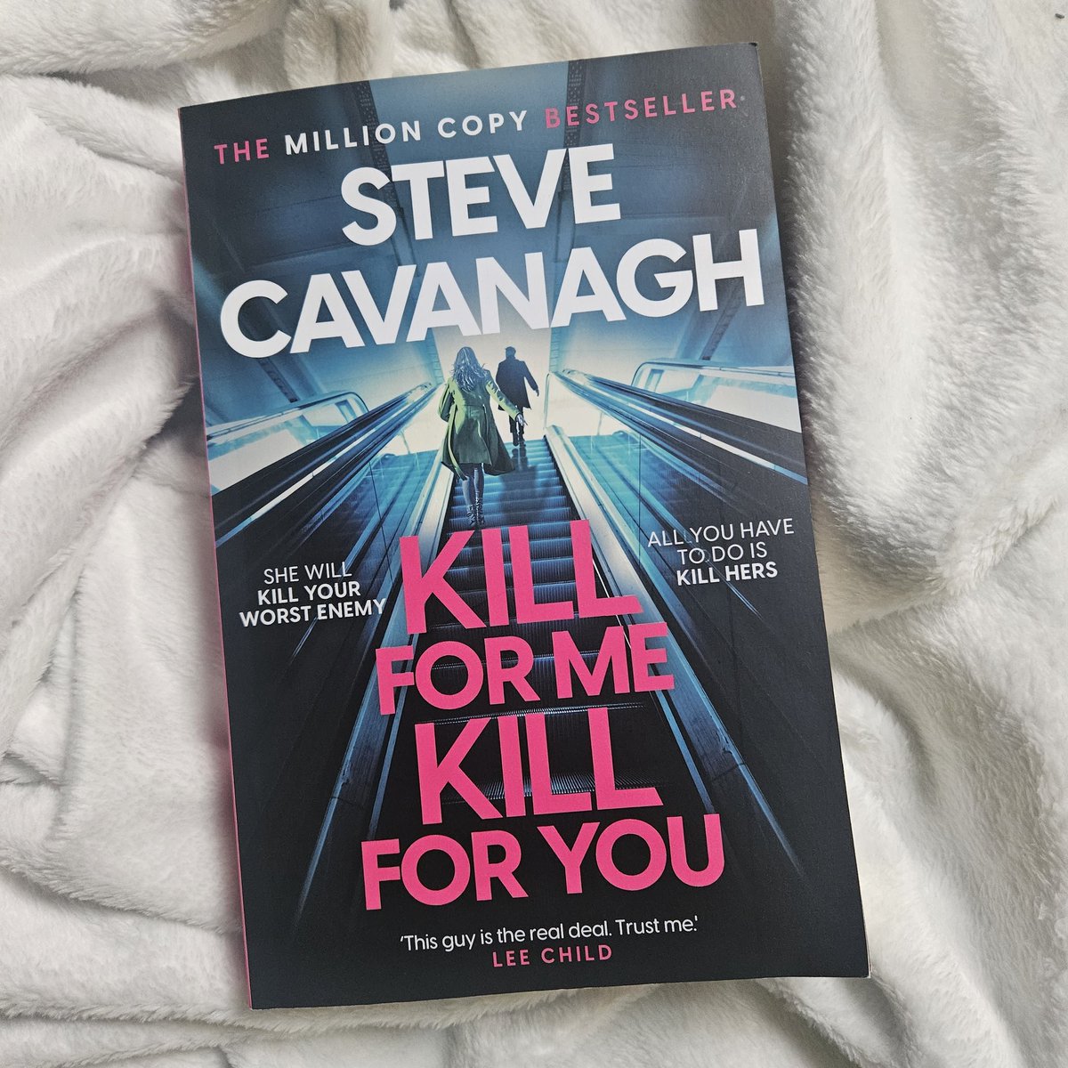 I know if I pick up a @SteveCavanagh_ book I need to clear a few hours because once I start I won't be able to stop. 

Exactly the case with his latest #KillForMeKillForYou Another cracking read that I was glued to for most of yesterday. The master does it again! 👏

Out 3rd Aug