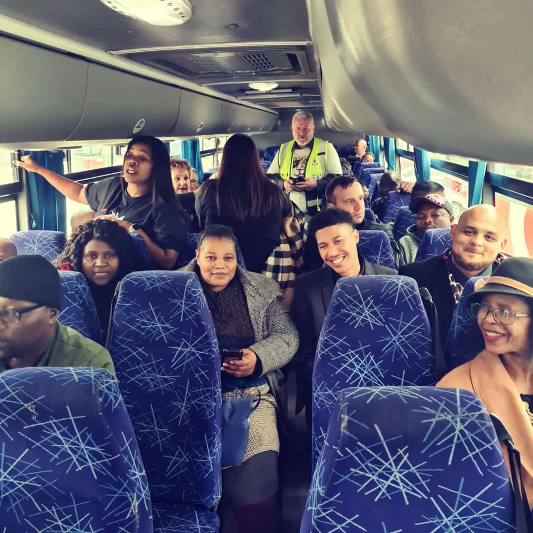 shapshapcoach's tweet image. On Friday we shuttled 240 staff members to The Galleria, Sandton for their corporate function in 60 Seater Semi Luxury Coaches, although the weather wasn&apos;t pleasant🥶 the coaches were all warmly heated for our passengers.

#HappyPassengers 
#Corporatefunction
#CorporateShuttles