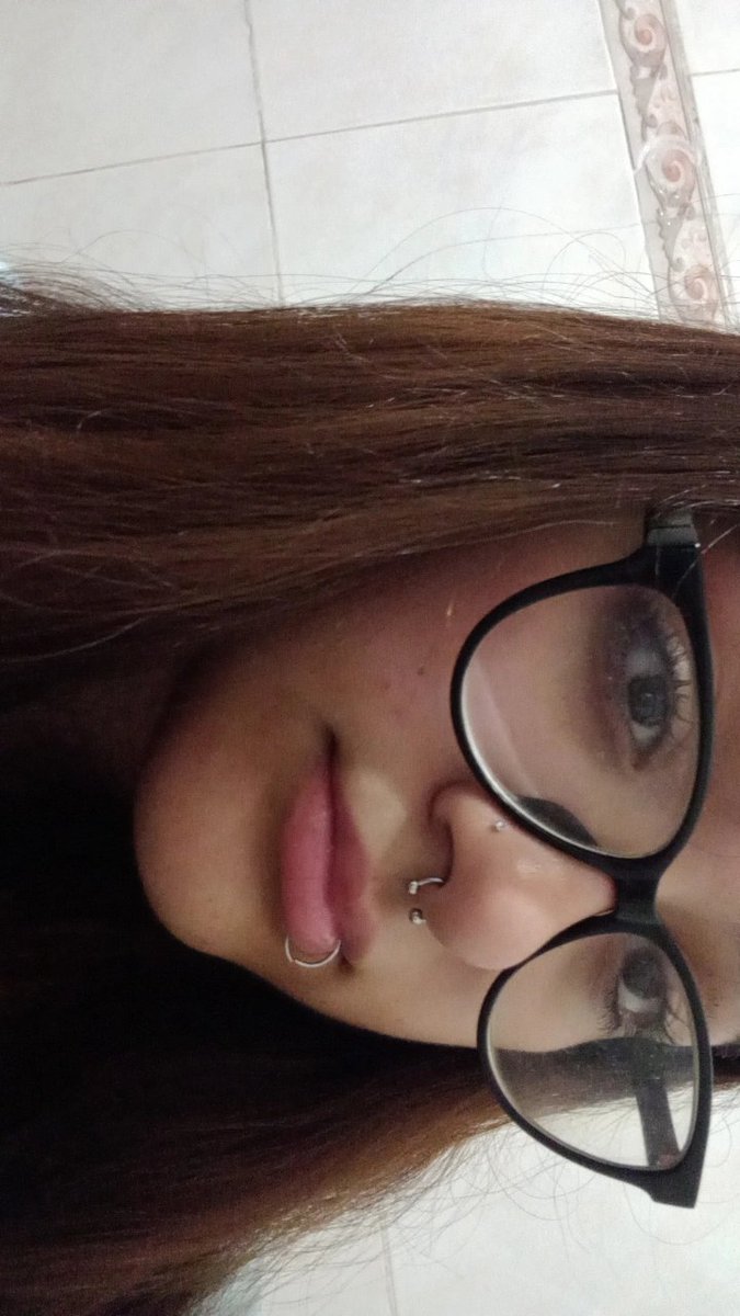 fratbian's tweet photo. díganme la verdad les gusta como m queda el septum? o sea igual m chupa un huevo a mí me encanta pero me gusta q me suban el ego https://t.co/GrBLIwI7ui