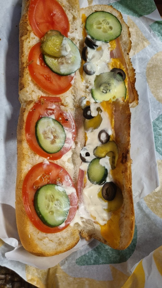 Blue_Down_Under's tweet photo. Hey @subwayaustralia what is this? Extremely disappointed in the BLT I recieved from your Kangaroo Point location. It's missing lettuce, the avocado and the extra olives and pickles I asked for. I am FUMING rn as I haven't eaten all day and was really looking forward to my sub. https://t.co/J2Xox2IZgs