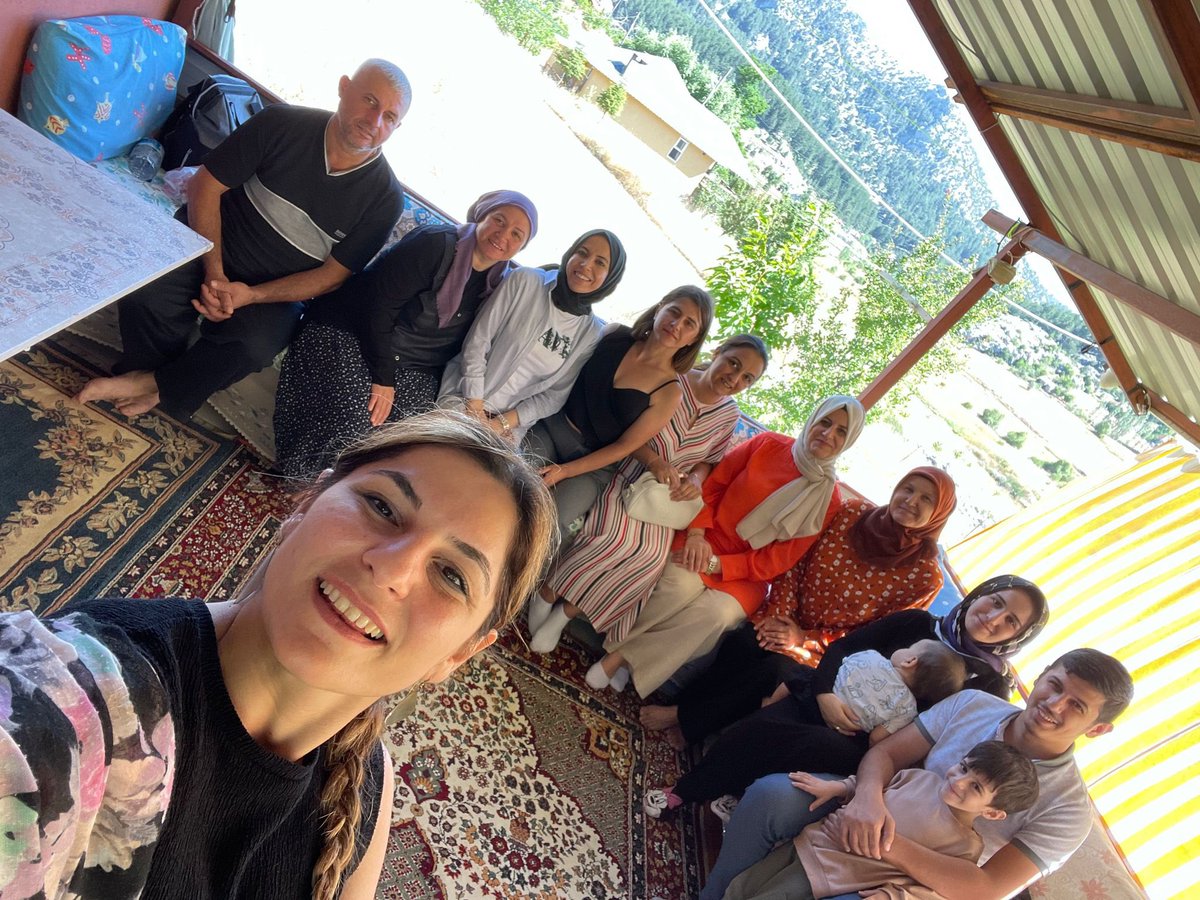 gulayguvenc07's tweet photo. #Hacet Mahalle Başkanımız Fatma Zeybek'i Söğüt Yaylasındaki evinde ziyaret ettik.
Misafirperverliğinden dolayı Fatma Ablamıza çok teşekkür ederiz.
#akkadınalanya https://t.co/OeIeUjV4mq