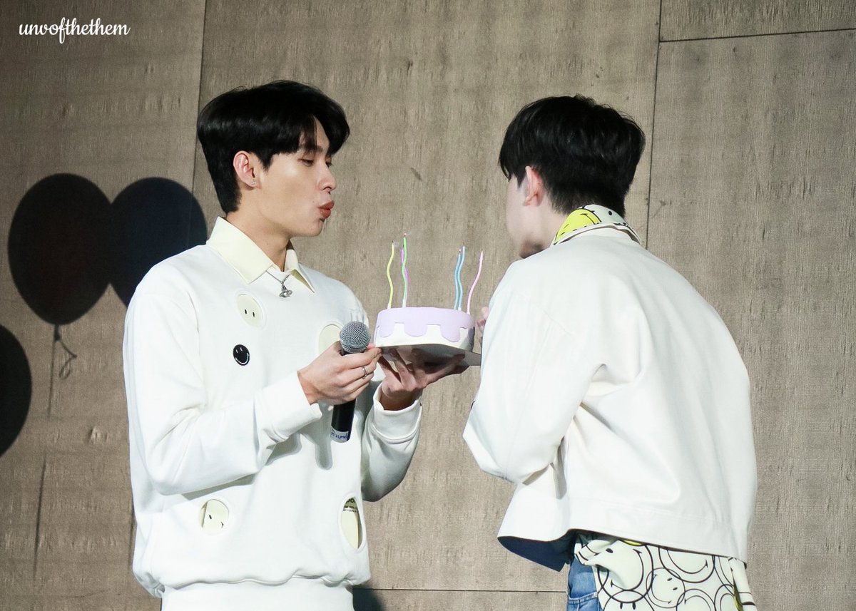 — วันพิเศษกับคนพิเศษ 🌷✨🤍

 #YimNiverse #TutorYim