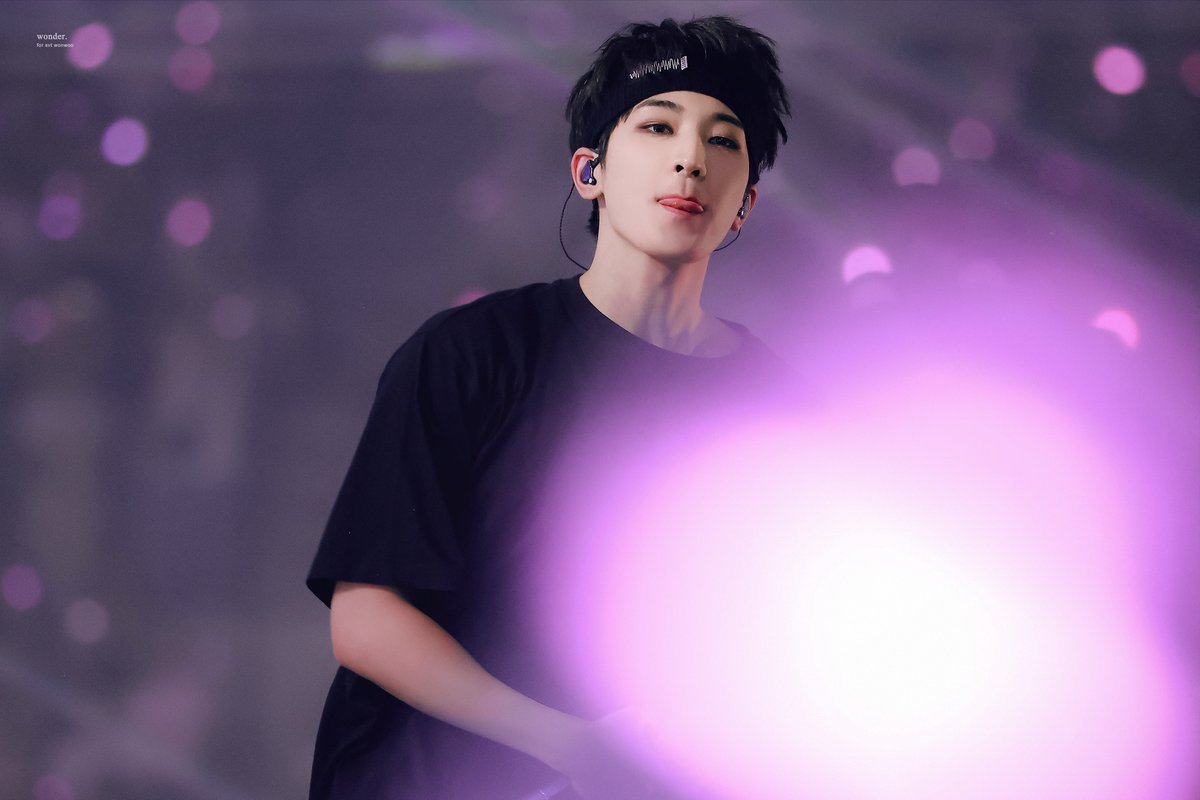 Wonder_ww717's tweet photo. 230722 FOLLOW TO SEOUL
💜
#세븐틴 #SEVENTEEN #원우 #WONWOO #ウォヌ@pledis_17 https://t.co/GDOboLYpMF