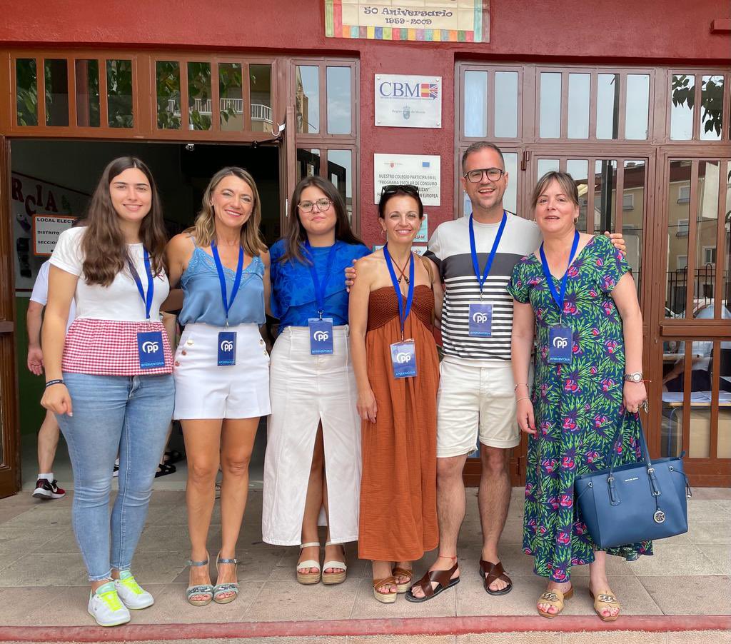 ppcehegin's tweet photo. 💙Una vez más, gracias a los interventores y apoderados del Partido Popular de #Cehegín que hoy están en los colegios electorales. ¡Un gran equipo! https://t.co/h4dhC2FxvT