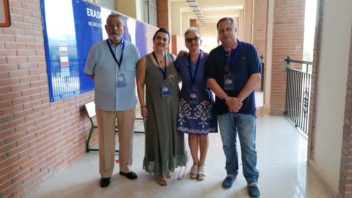 ppcehegin's tweet photo. 💙Una vez más, gracias a los interventores y apoderados del Partido Popular de #Cehegín que hoy están en los colegios electorales. ¡Un gran equipo! https://t.co/h4dhC2FxvT