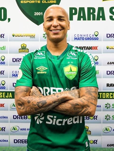 HtonStore's tweet image. Esse jogador precisa ser estudado 🤣
👉🏾👉🏾👉🏾