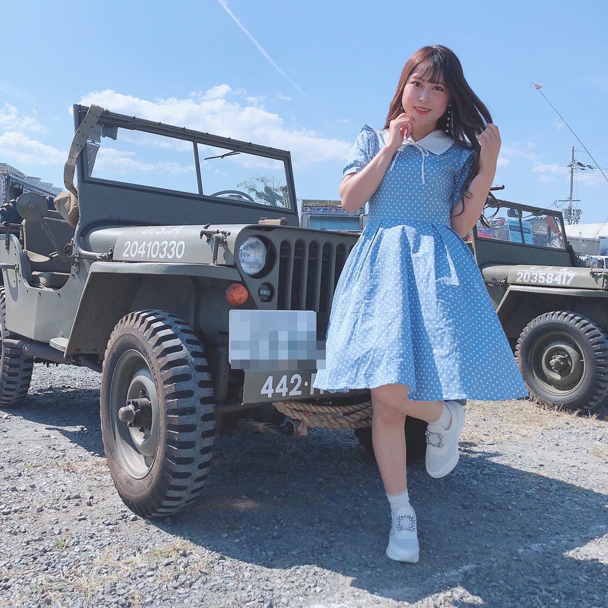 9560Cafe's tweet photo. 明日のクイーンは広瀬みくちゃんです♪♪♪
久々の登場です♪♪♪
最近のカフェは若い女性のお客様が増えてきています。
スーパーカーの前で友達と撮影を一緒にして下さい。
カフェスタッフがお手伝いします！ https://t.co/0WFEf66Qvi