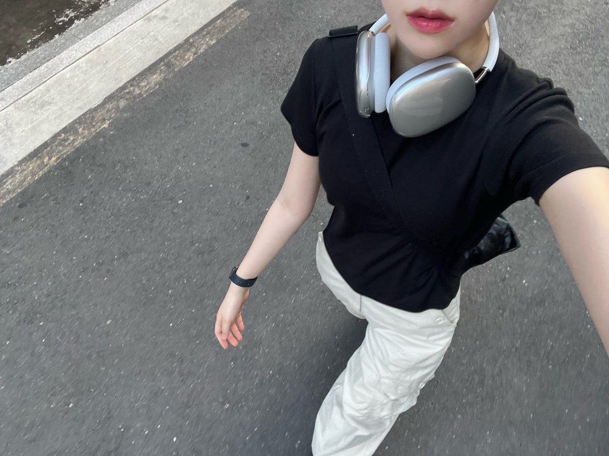 minniixx_'s tweet photo. 푸슝에 요청 들어온 카고 바지 추천 타래👖🤩 https://t.co/ni0lKxGSdN