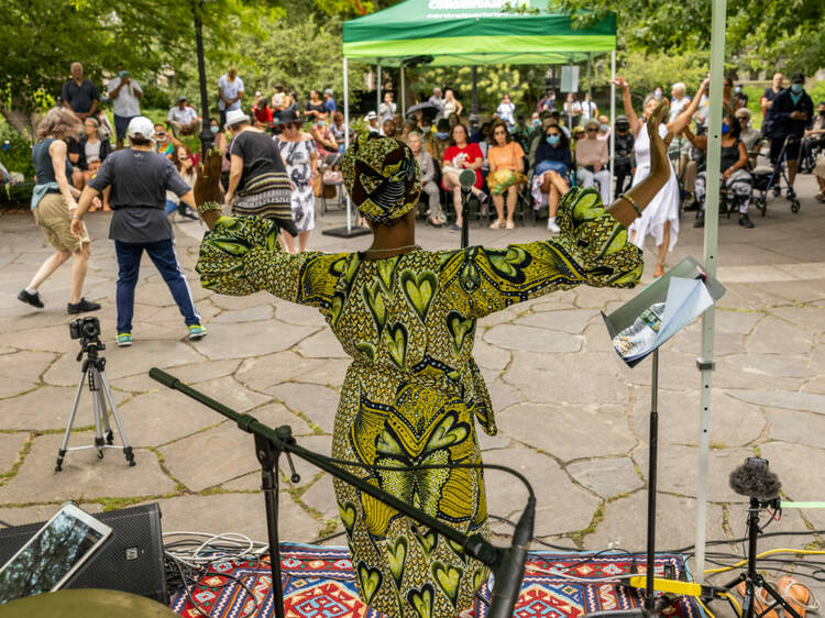 EVH_NYC's tweet photo. Harlem Meer Summer Festival

Today's performance:
Luisito Rey y La Dinamica
July 23 at 2pm

Central Park is celebrating 30 years of free local music and entertainment at the Harlem Meer water body with an expanded Harlem Meer Summer Festival. https://t.co/P2AIrcNqwc