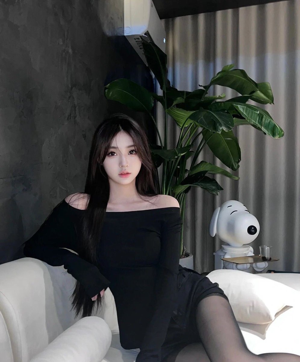 MLmodels123's tweet photo. 杭州在校生，174，天然d ，天然️整容04年，待客如初 https://t.co/HDRZhmECon