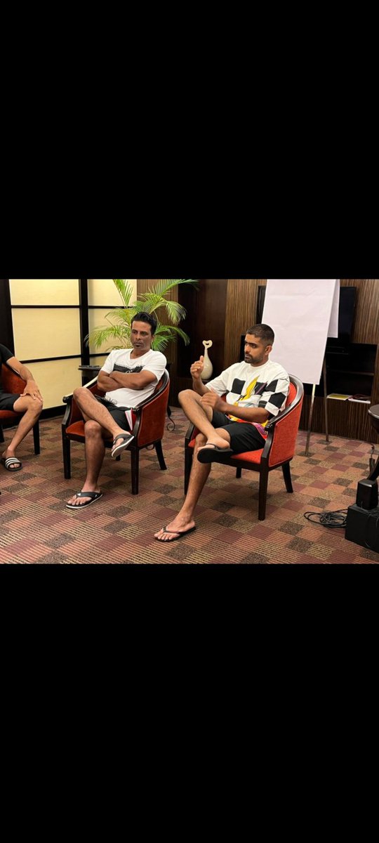 itxjd19's tweet photo. #PAKvIND
His motivatmake a huge difference 😊😊
Babar king 
Check his motivational words
🔗:https://t.co/6aNUIeK8wM https://t.co/GagYFeO6iy