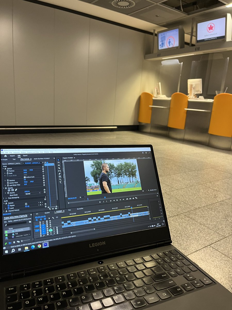 P_Przyborowski's tweet photo. Praca nie wybiera. To będą iście międzynarodowe kulisy z meczu #WARPOG! 🎞️🤝✈️
🎥 x @WartaPoznan https://t.co/LKwEL95wVZ