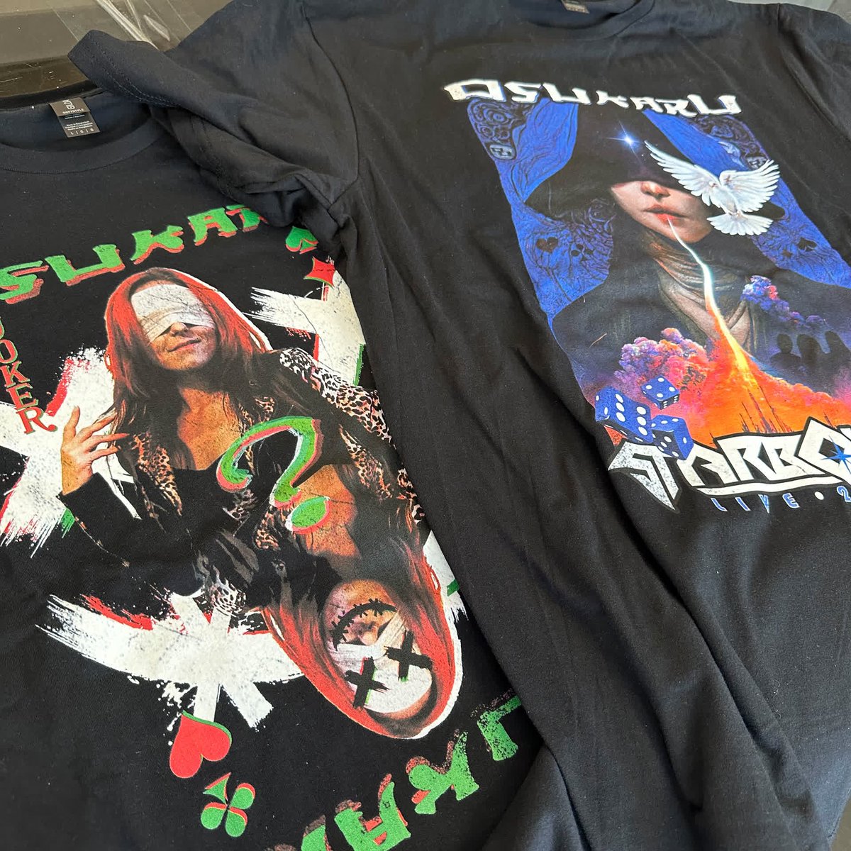 Osukaru_band's tweet photo. We can finally offer the #STARBOUND tour #merch in our web shop, and for 25% off your purchase at that! As a matter of fact, EVERYTHING in our shop is 25% off until Aug 31st with the code "Summer23".

SHOP: https://t.co/8GKAhB6Qqz

Very limited stock so get yours while it's hot! https://t.co/oYLKZkgTqC
