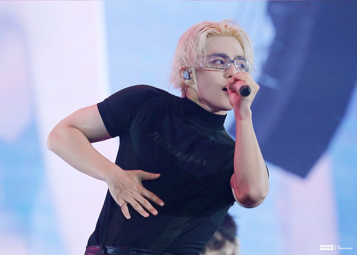 쿱스💕MY MIRACLE (@mm_scoups) on Twitter photo 230722 FOLLOW
❤️🔥❤️🔥
#세븐틴 #seventeen #scoups #최승철 #승철 #에스쿱스 #최고귀요미_승철 <a href="/pledis_17/">세븐틴(SEVENTEEN)</a> 230722 FOLLOW
❤️🔥❤️🔥
#세븐틴 #seventeen #scoups #최승철 #승철 #에스쿱스 #최고귀요미_승철 <a href="/pledis_17/">세븐틴(SEVENTEEN)</a>