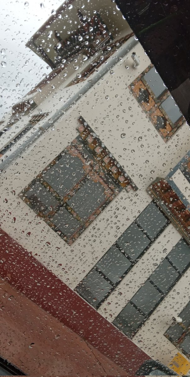 dchozomdrelsang's tweet image. All the way 
#Thirdsemester