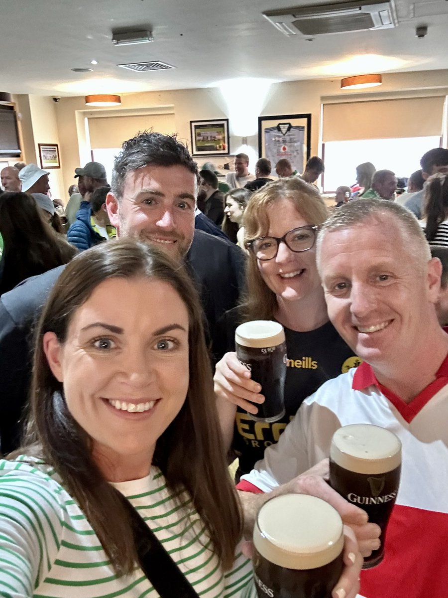 jmcgarvey26's tweet photo. #onlyshowintown ๐ป#hurlingfinal Doire Abรบ https://t.co/r7lwCa76rv