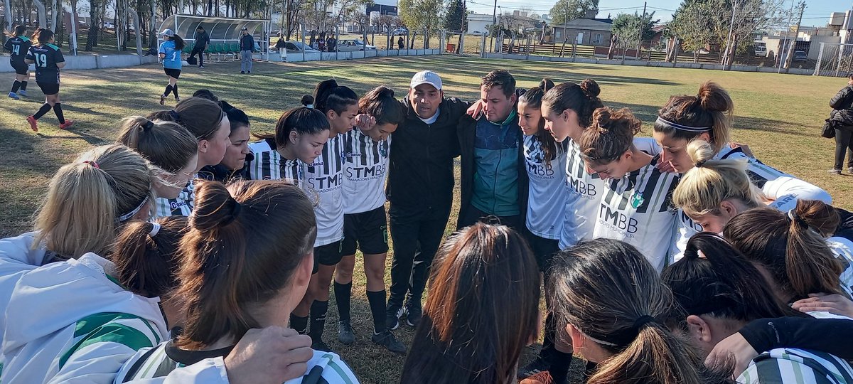 futbolfemstmbb's tweet image. #STMBB #PRIMERA 
#Clausura
#Fecha3
⚽️ A seguir sumando… 💪🏼

🔜🆚 Sansinena 
📆 Domingo 23/7
⌚️ 15 hs
🏟️ Fragata Sarmiento 74
 Predio STMBB 
@Aguero_M_A
@LoreMalvar
@diegodiaz_82
#TodasJuntas