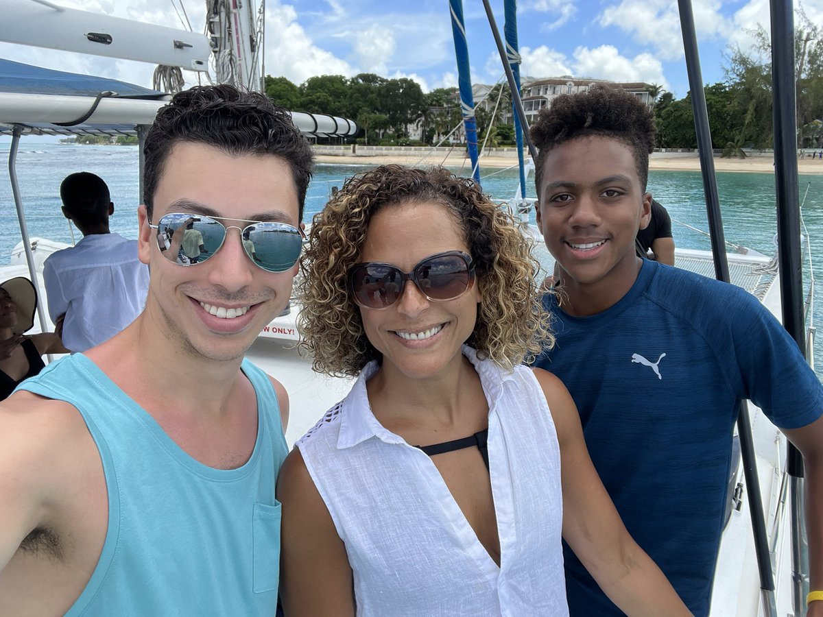 Nicole Foster tweet media