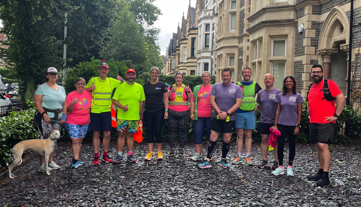 Dyma'r criw ffab o arweinwyr rhedeg wnaeth gadw pawb yn ddiogel a phopeth yn hwyliog ar y <a href="/bigsocialrun/">BigSocialRun_Cardiff</a> bore 'ma. Diolch bawb - hyfryd gweld cynifer o grwpiau cymdeithasol yn dod at ei gilydd <a href="/RunWales/">I Run Wales</a>