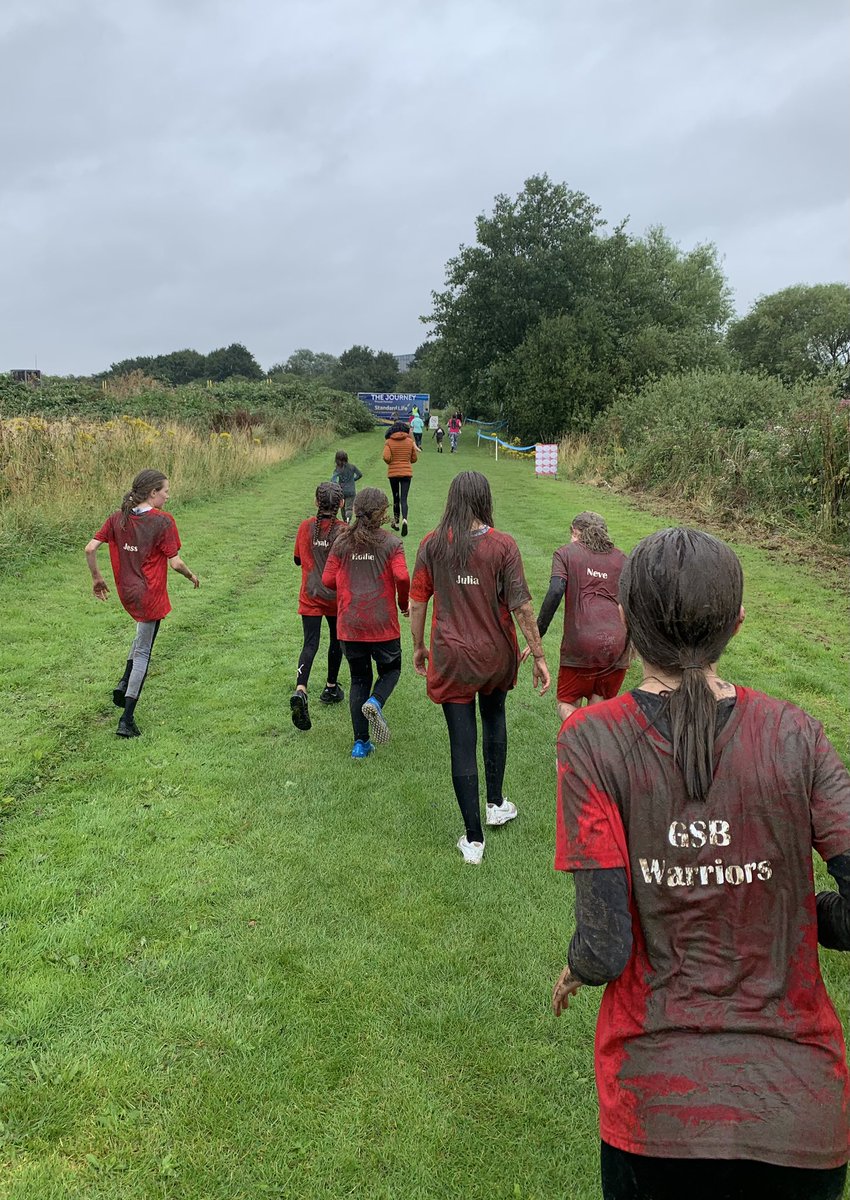 Gedling Southbank FC Girls & Ladies ⚽️🔴⚪ tweet media
