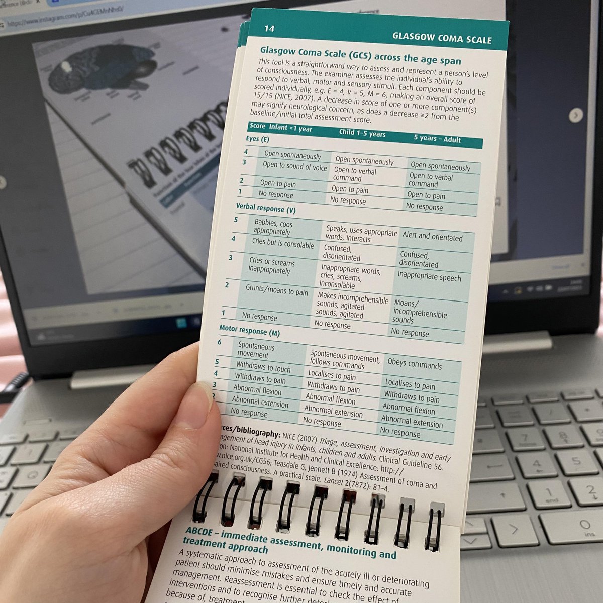 ClinicalPocket's tweet photo. Pages 14-17 contain some essential tools for assessment to help you find out whats
going on with your patients👍
#futurenurse #nurses #nhsnurse #studentnurse #uknurse #newlyqualifiednurse #AHP #nurseapprentice #NQN #hospital #gp #communitynurse #communitynursing #healthvisitor https://t.co/0sChpsqho3