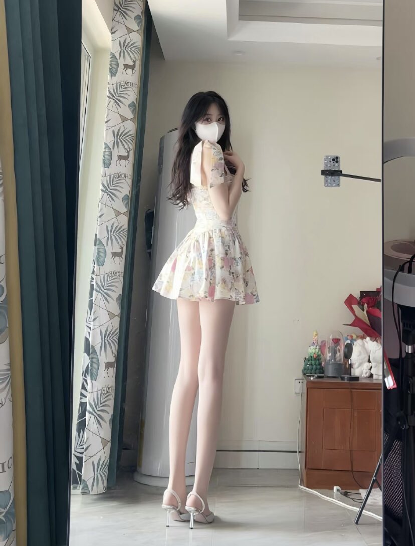 我幫你口爆，你會幫我舔下嗎 ？
我最喜歡的是從舌吻一直往下舔
要不要來體驗一下呢？

#想要的轉推打想要
😍轉推😍跟隨😍💗
#轉推關注我有驚喜福利哦