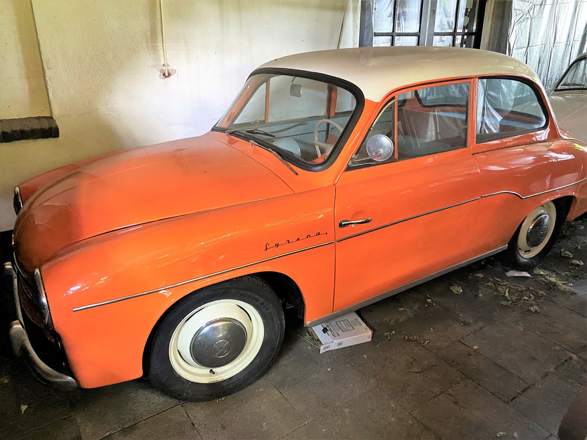rddaw's tweet photo. Hoe een app-fotootje van je dochter leidt tot een speurtocht naar Poolse auto's in Nederland. Lees de belevenissen op https://t.co/FvpeMBckqZ @BNRpetrolheads @carrosmagazine @KNACnl @AutoWeek @engelsefordclub https://t.co/R4AXSkjWmg