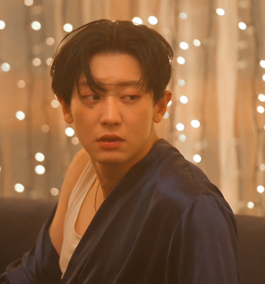 92LOOKS's tweet photo. PARK CHANYEOL??? #찬열 https://t.co/dORtjinxay