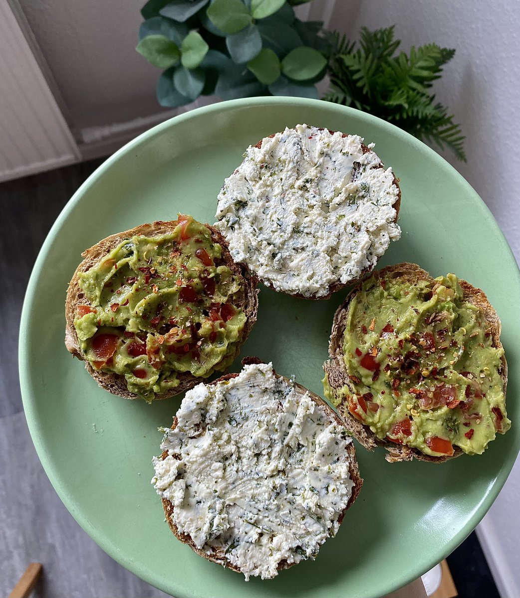 wonderlandfilly's tweet photo. breakfast i made for my mom https://t.co/WOQ4TSPbkh