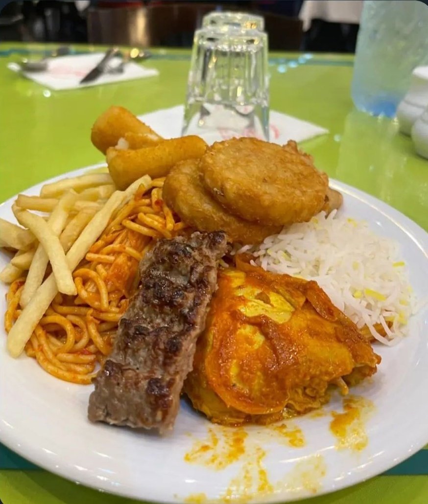 وقتی همه دوستام دور هم جمع میشن 
#فالو_فالو #فالو_بک_تضمینی  #فالو_بک #حمایت #FastFood