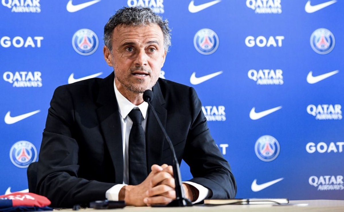 PSG_Report's tweet photo. Luis Enrique: “The squad still needs to be strengthened and departures still need to be made, and we will use these matches on tour to find the sensations and the objectives that we are looking to achieve on the pitch.” @lequipe 🗣️🇪🇸 https://t.co/PmDAsHUNDi