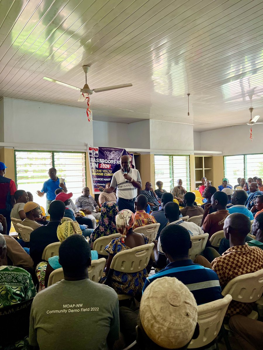realKenAgyapong's tweet photo. 📸 Lambusie Constituency, Upper West Region | Ken Ohene Agyapong 

Ghana First 🇬🇭

#KenForNorth
#Ade3NoAdane
#GhanaFirst 🇬🇭
#TheGameChanger
#HopeIsComing https://t.co/nPlwOZM2aS