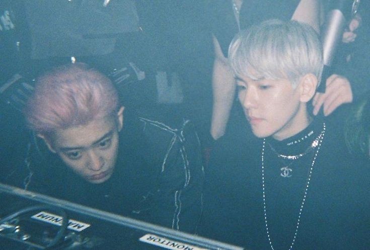 BOXIANx's tweet photo. HAPPY BIRTHDAY ERIS, LET'S CONTACT SUPPORTING AND LOVING EXO BOYS 💘

EXO-L 10th Anniversary✨

L1485 FOR LIFE
#10YearsWithEXOL
#ADecadeOfEXOLove
#EXOL10thAnniversary
https://t.co/EfAarPEEKI