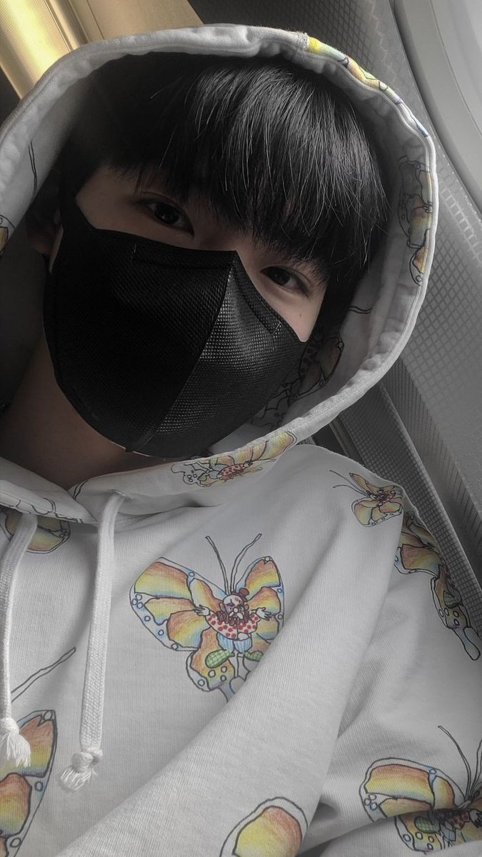 お互いメンションしあえる方リプしてくれると嬉しいです🪄❤︎
推しとのケミ名ある子はそれも教えて欲しいです👍🏻💞