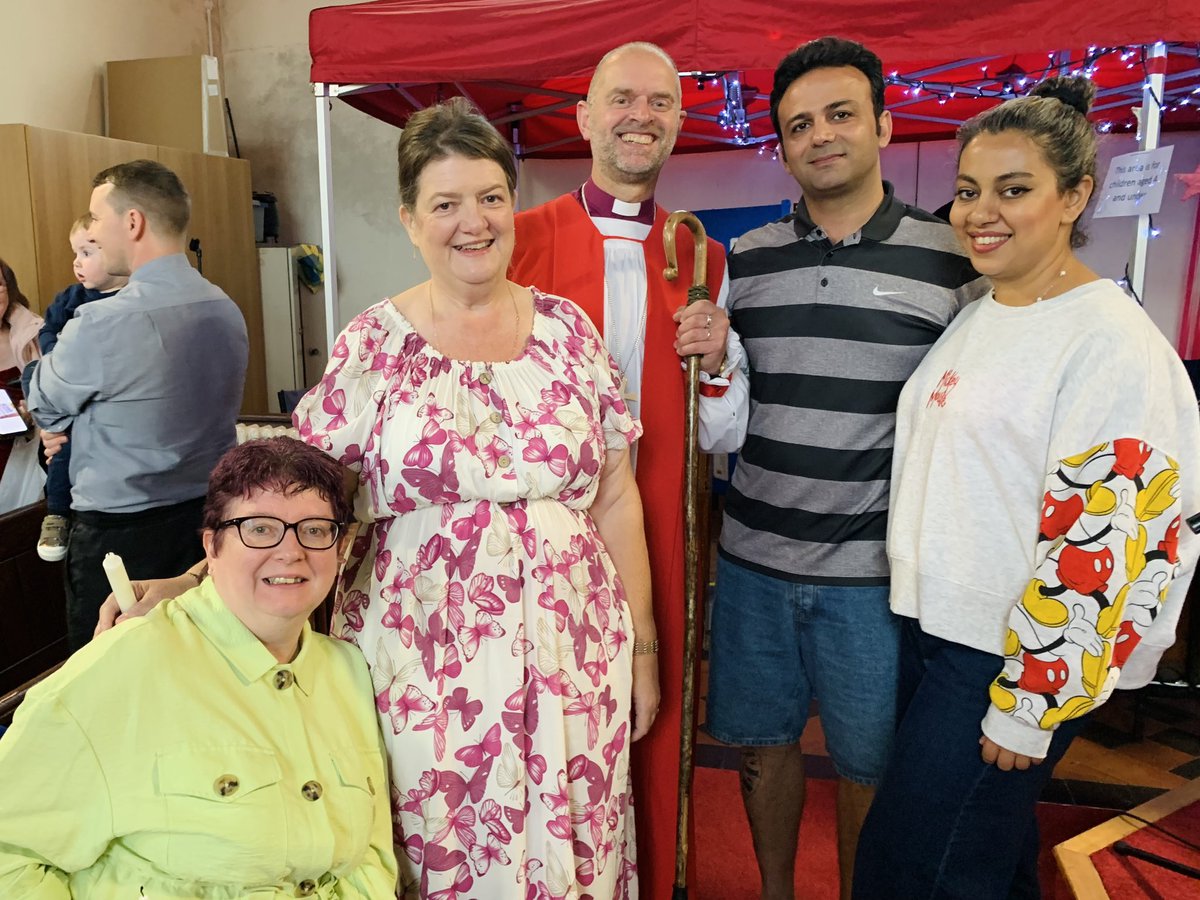 matthewporteruk's tweet photo. Joyful morning of baptising by full immersion, confirming, &amp; admitting to Communion @StAsRadcliffe with Vicar Jo McKee &amp; team. Celebrating new identity in Jesus Christ #baptisms #discipleship #confirmations #moreoil https://t.co/hmeLLAWjPb