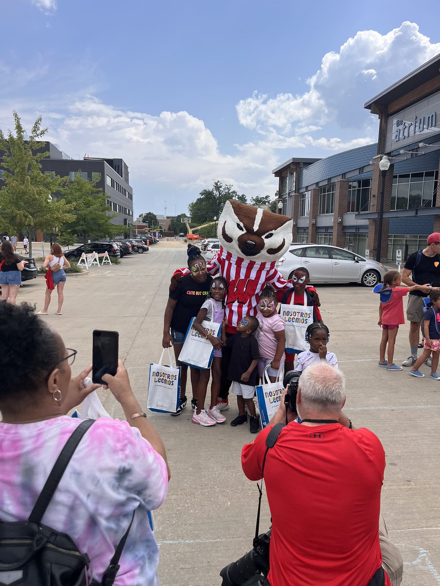 Brenda Samari #MakingCommunity tweet media