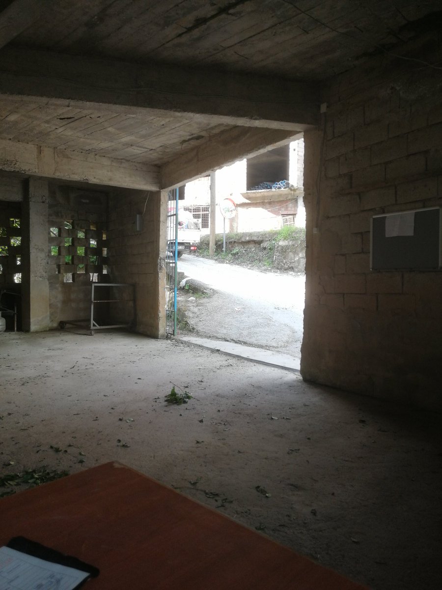 Eksperler alım yerlerinde bekliyor üreticiler özel sektöre doğru gidiyor. Yani eksperler saat 20.00 da alım yerini kapasa bu üreticiler 50 kurus fazla veren özeli tercih edecektir.Sorun eskperlerin mesai saati değildir yani.. <a href="/Yusufziyaalim/">Yusuf Ziya ALİM</a>