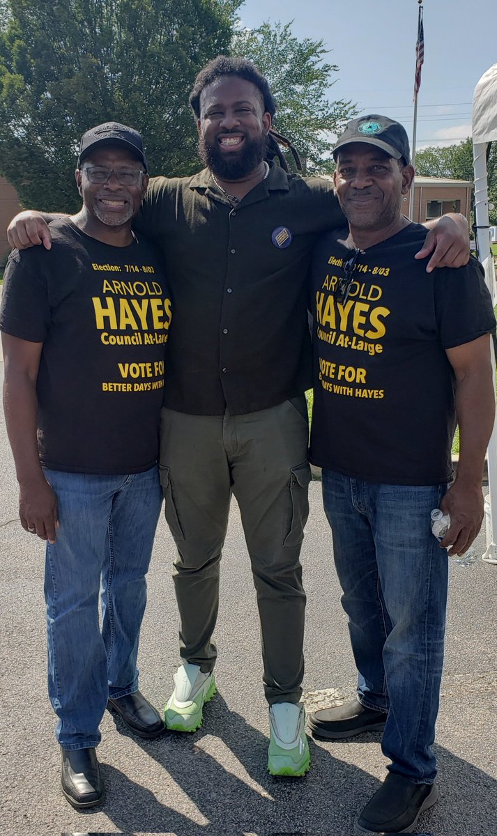 HayesForJustice's tweet photo. Great day at the polls yesterday!  For me the Bordeaux Election Location is always like being at a Big Family Reunion!  Fellowship, Fun, Food, Music, Meeting new people, reconnecting with old friends, Etc!  #BetterDaysWithHayes @jamelforcouncil @JoyKimbrough4 https://t.co/NmQz1A0VfC