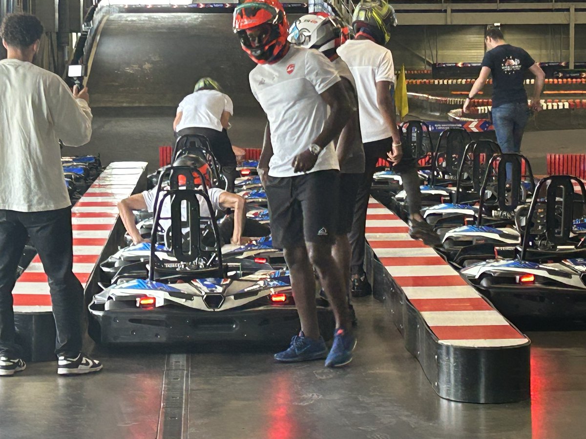 GuyDejaeghere's tweet photo. Karting afternoon for the boys @VAFC at euroindoorkarting Swalmen #camp in Horst 🏕️ 🇳🇱 https://t.co/jtlsmHBUmS