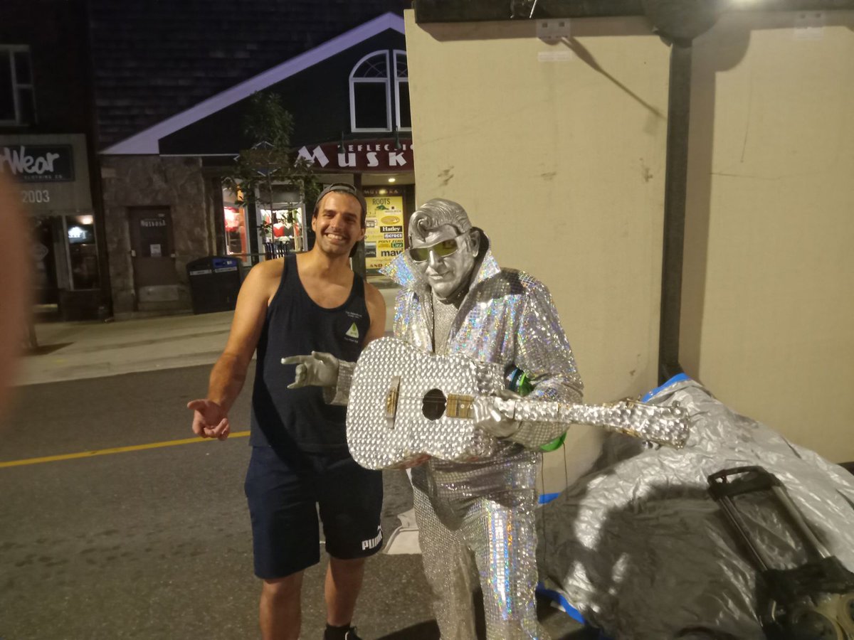 Met Silver Elvis on mushrooms 🍄😂