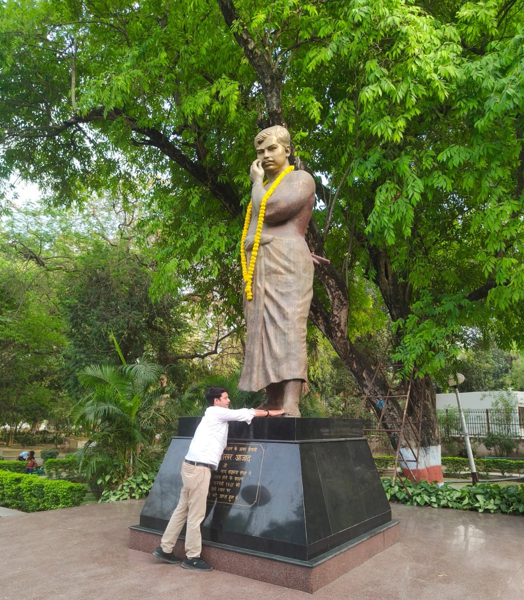 “आजाद था, आजाद हूं, आजाद रहूंगा॥”  

#ChandrashekarAzad