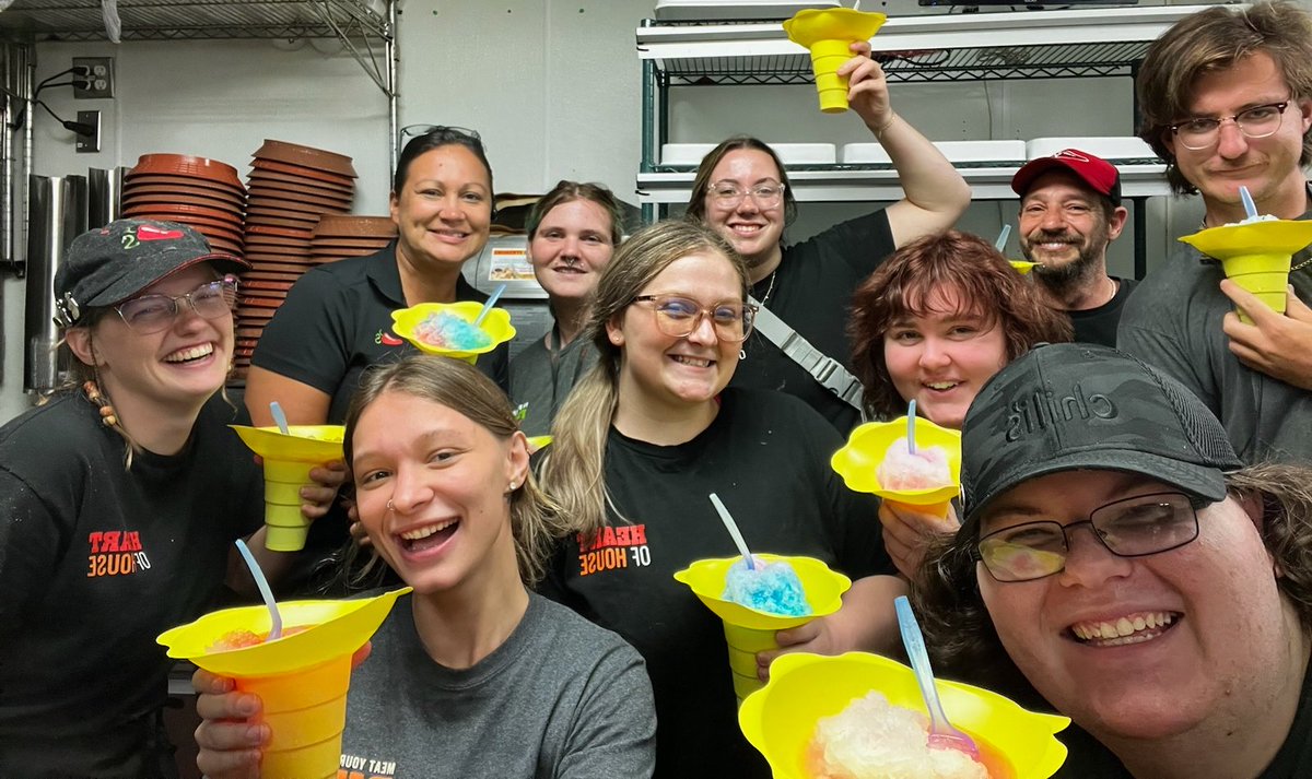 Rachel Borgman (@rachelborgman2) on Twitter photo #MtnHomePepperPalace #ChilisLove Look at all those Happy Faces❣️#CultureMatters Nothing is Sweeter or Better on a Hot Summer night than Snow Cones from a local vendor ! <a href="/StephanieOdom76/">Stephanie Odom</a> <a href="/taryn_mahaffey/">Taryn Mahaffey</a> <a href="/neufeldjosh1/">Josh Neufeld</a> #CGC #MtnHomePepperPalace #ChilisLove Look at all those Happy Faces❣️#CultureMatters Nothing is Sweeter or Better on a Hot Summer night than Snow Cones from a local vendor ! <a href="/StephanieOdom76/">Stephanie Odom</a> <a href="/taryn_mahaffey/">Taryn Mahaffey</a> <a href="/neufeldjosh1/">Josh Neufeld</a> #CGC
