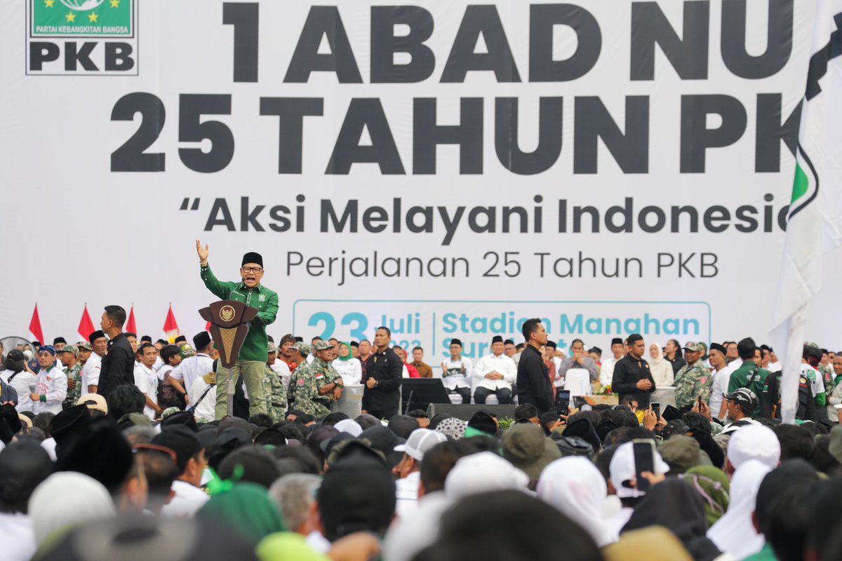 BALAS_BUDI's tweet photo. Hari lahir @DPP_PKB yang ke 25 yang penuh berkah, sarana silaturahmi kader PKB, kader NU, para Kiai dan Santri, wong ndeso serta elemen lainnya.
Berkah untuk kita semua 😇

#1abadNU25thPKB #25thPKB #GusIminPKBsatu 
@cakimiNOW @Bambangelf @zainul_munas @prabowo @gaspoll2024 https://t.co/cISSN9Zxxy