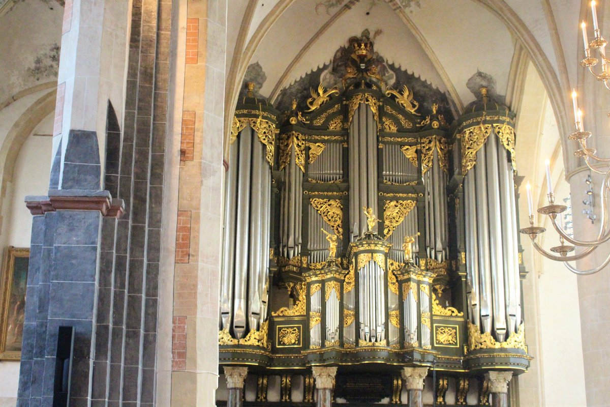 Orgelconcert <a href="/Martinikerk/">Martin</a> Groningen door Theo Jellema. Woensdag 26 juli 2023. Composities van Bach, Muffat, Couperin, Heydorn, Aubertin en Alain. Aanvang 20.00 uur. Info: avondmuziek.nl <a href="/AvondmuziekG/">Avondmuziek Martinikerk Groningen</a>  <a href="/gem_groningen/">Gemeente Groningen</a>