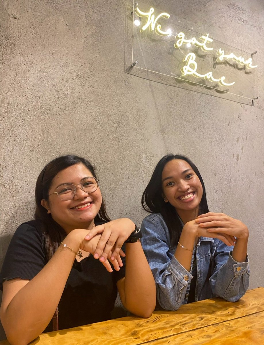 OblefiasVanessa's tweet photo. Genuine Friendship ✨️✨️
#PermanentBracelets #Bffs https://t.co/tjlfz1yDbH