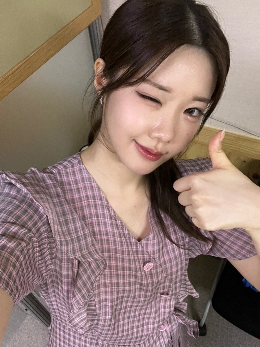 CLASSy_twt_'s tweet photo. [📸] 

오늘의 행군기도 완료!
너무 즐거운 시간이었어요 ❤️

#CLASSy #클라씨
#채원 #CHAEWON 
#리얼병영톡행군기 https://t.co/ylhyZNTLUI