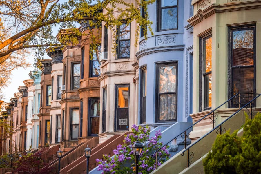 GradyReport's tweet image. 🏙️📈 Discover &quot;The Power of Investing in Rising Neighborhoods&quot;! 🏡💰 Don&apos;t miss out on the incredible potential for growth and profits. READ MORE [Link in Bio] #RealEstateInvesting #RisingNeighborhoods #PropertyProfitability