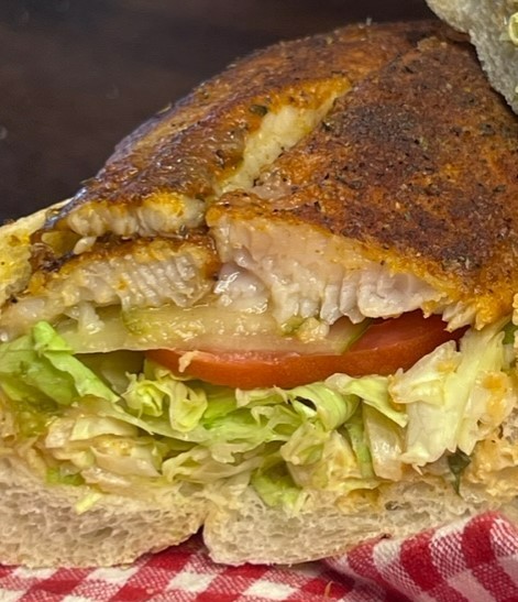 BecksCajunCafe's tweet image. Ready to get your taste buds dancing? ⚜️
Our mild, flaky #catfish dredged in the spicy, earthy &amp;amp; savory flavors of our #spicerub take it to the next level!
#poboy @RdgTerminalMkt  #phillyfoodies #phillyfood #cajuneats #eatlocal #comfortfood #nomnom #eaterphilly #lunch #phillyeats