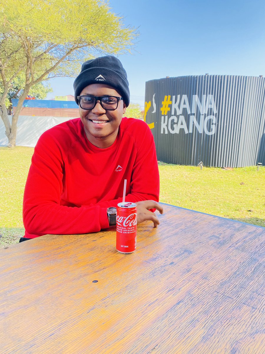 ThaboRamsey's tweet photo. Having the most amazing lunch experience at Kana Kgang! The ambiance is perfect, the service is top-notch, and the food is absolutely mouthwatering!
#FoodieParadise #LunchCravings #KanaKgang https://t.co/tmsBPhlM0u