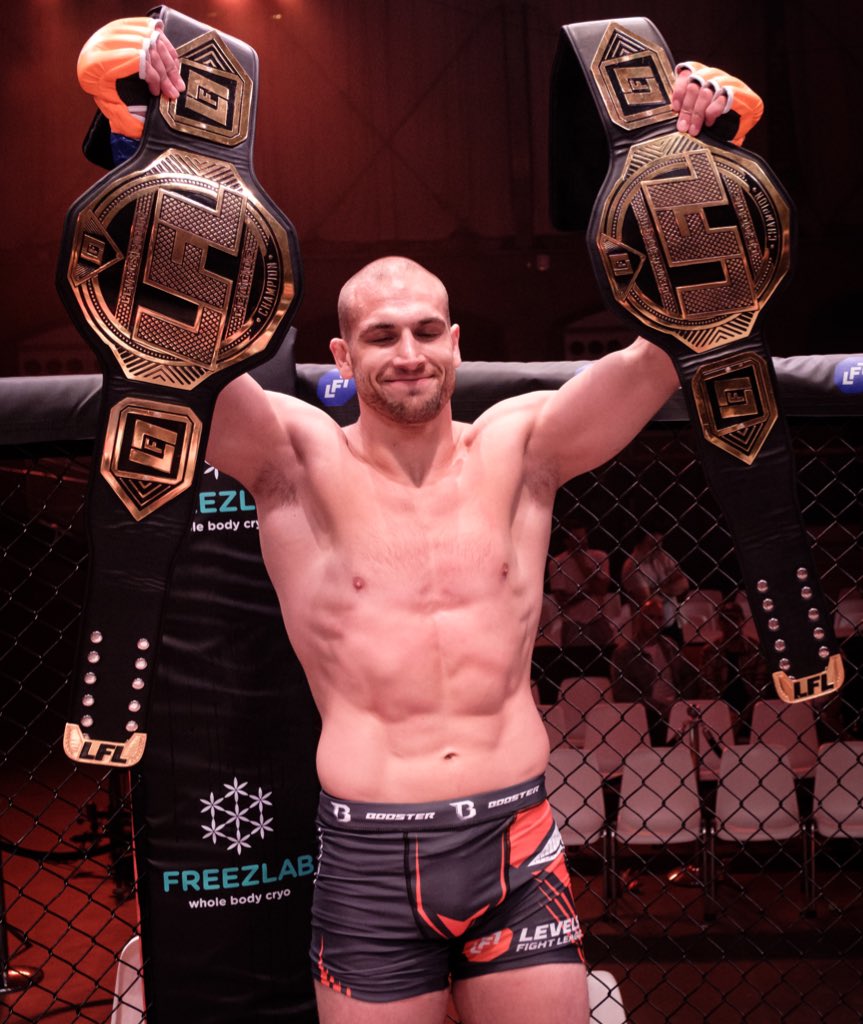 With 𝗧𝗼𝗺 𝗕𝗿𝗲𝗲𝘀𝗲 being the number 1 ranked light-heavyweight, what’s next for the LFL double champion?

#LFL9 | July 9th| Amsterdam

#LFLMMA #LevelsFightLeague #DutchMMA #Submission #BJJ